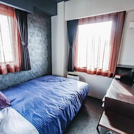 Hotel Livemax Osaka Honmachi Bagian luar foto