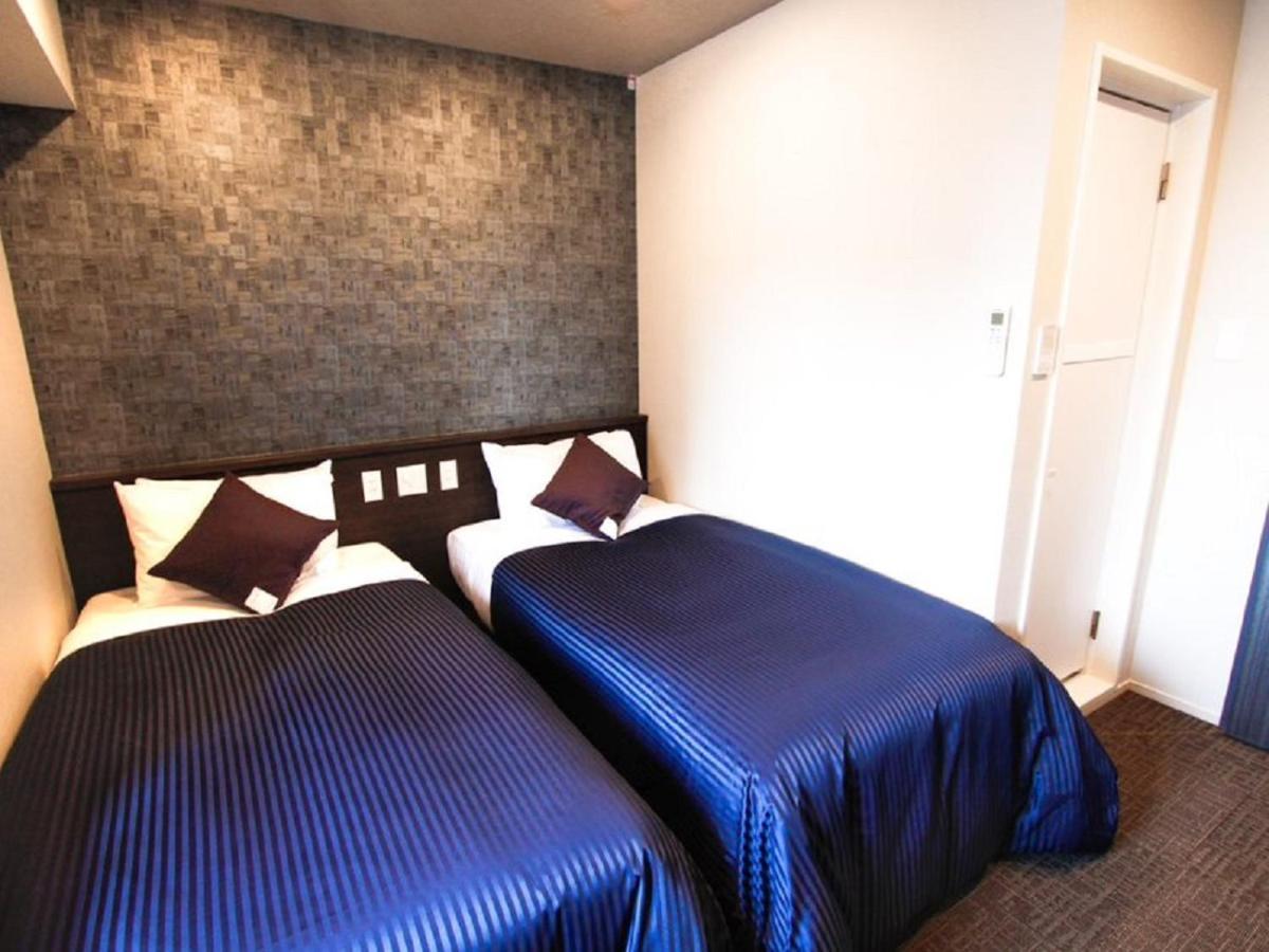 Hotel Livemax Osaka Honmachi Bagian luar foto