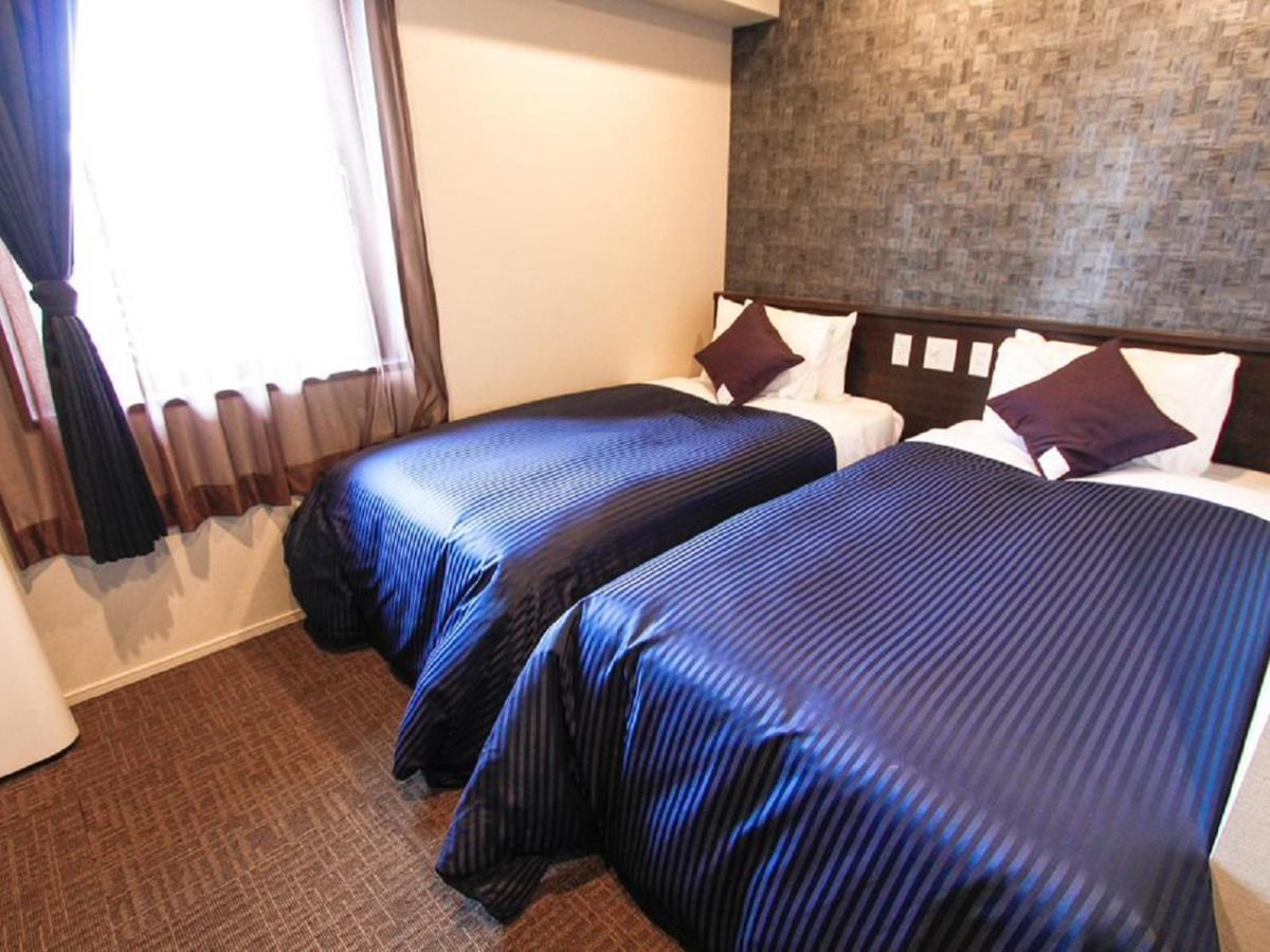 Hotel Livemax Osaka Honmachi Bagian luar foto